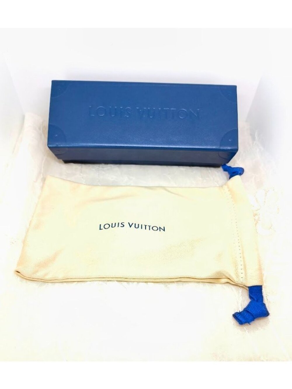 Authentic LOUIS VUITTON Empty Magnetic Sunglasses Navy Blue Case & Dust Bag